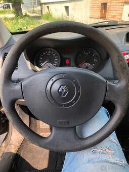 Renault Megane 1.5dci - 9