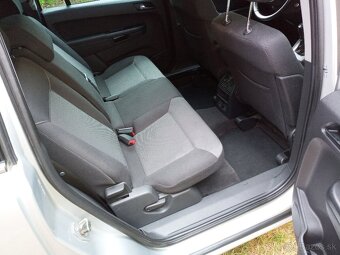 Opel Zafira 1,7 ADR M6 2010r 225000km - 9