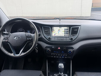 HYUNDAI Tucson 1.6 GDi Shadow + Navi - 9