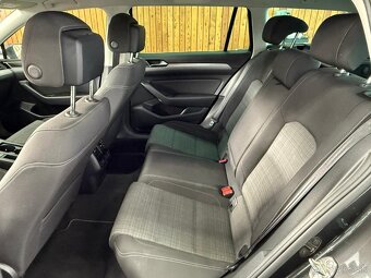 Volkswagen Passat combi 2.0 TDI, 110 kW - 9