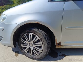 Volkswagen Touran 1,9 TDi, 77 kW, r.v. 2009 - 9