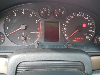 AUDI A4 B5 1.8 t - 9