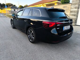 Toyota Avensis 95000km 1.8b automat - 9