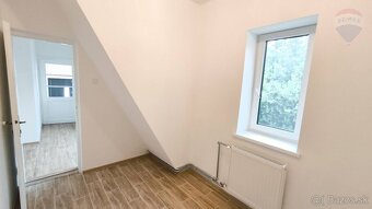 NA PREDAJ: Zrekonštruovaný 4-izb RD, Kolta - 9