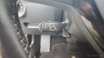 Skoda OCtavia Combi 2,0 TDi DSG - 9