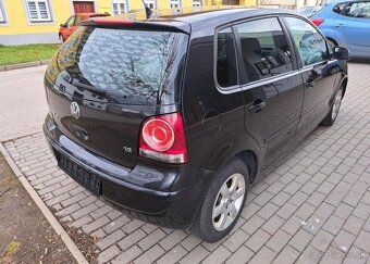 Volkswagen Polo 1,2 Comfortline benzín manuál 51 kw - 9