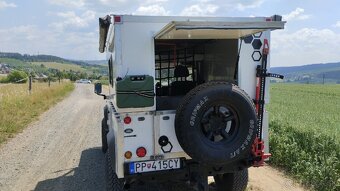 Land Rover Defender 110 puma - 9