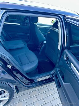 Predám Škoda Superb combi 2015 170ps - 9