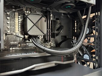 Ryzen 7 7800X3D\32GB\RX 7900GRE\SSD\850W Zdroj - 9