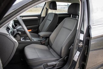 Volkswagen Passat Variant 2.0 TDI 2018 manuál - 9