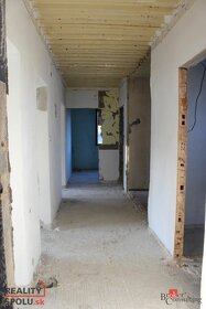 Rodinný dom pripravený na rekonštrukciu, Krupina - 9