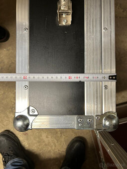 Predám Custom Pedalboard - 9