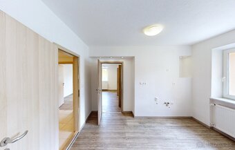 CENTRUM nebytový priestor 50 m2 + parkovacie miesto - 9