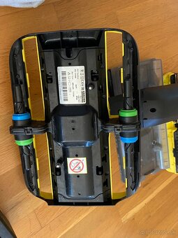 Čistič tvrdých podláh Kärcher FC 7 Cordless. - 9