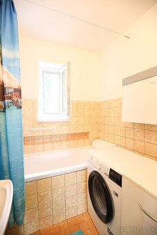 Rodinný dom s dvomi bytovými jednotkami v Trenčíne- Istebník - 9