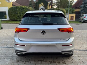 Volkswagen Golf 8 1.4tsi Hybrid,2022,41 7000km - 9