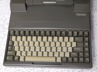 RETRO LAPTOP 》 TOSHIBA T3100 》HISTORICKÝ NOTEBOOK - 9