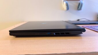 Acer Nitro ANV16-41|rtx4060|180hz| - 9