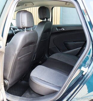 Opel Astra 1.4 Turbo Cosmo - 9