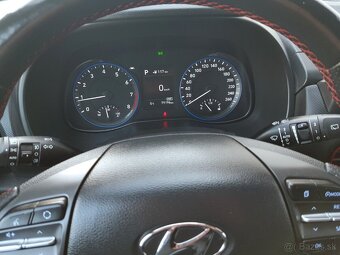 Hyundai KONA - 9