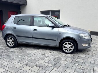 Skoda Fabia 1.6Tdi 2012 - 9