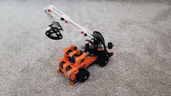 LEGO Technic 42035 + 42102 - 9