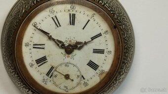 Kapesní hodinky s uprostřed s lehce malovaným ciferníkem. - 9