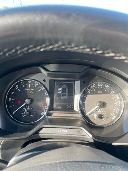 Škoda Octavia 1.6 diesel - 9