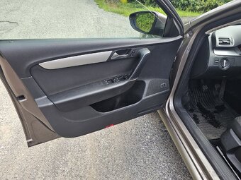 Volkswagen Passat Variant 1.6 TDI BMT Comfortline - 9