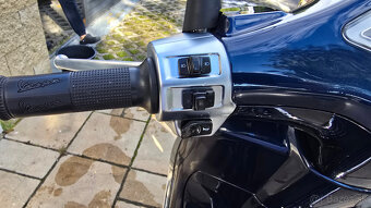 Predám Vespa Primavera 125 V3ie ABS - 9