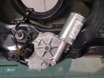 dvere kufra Passat B8 - LH5X - 9