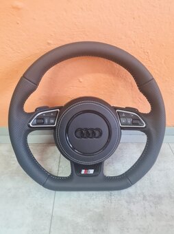 AUDI MULTIFUNKCNY VOLANT S AIRBAGOM A PADLAMI, biela niť . - 9