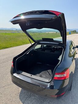 Škoda Superb 2.0 TDi 2016 - 9
