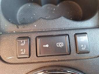 SKODA ROOMSTER 1,2TSI 4 VALEC 63KW - 9