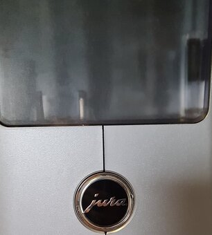 Predám plnoautomatický kávovar Jura ENA Micro 9 - 9