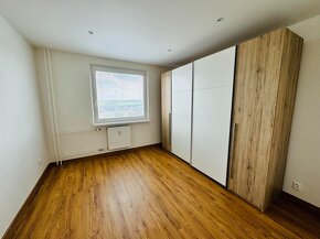 Zrekonštruovaný 3-izbový byt s loggiou vo VK - 9