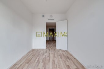 3 izbový apartmán s 2 balkónmi a parkingom v projekte Metrop - 9