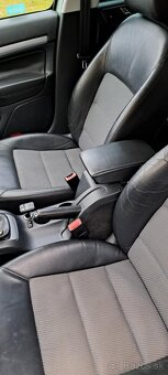 Škoda Octavia 2 facelift 1.6tdi 77kw - 9