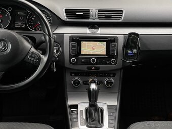 Volkswagen Passat B7 2.0 TDI DSG - 9