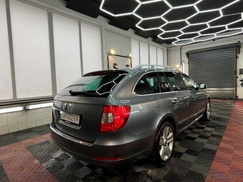 Škoda Superb Combi 1.6 TDI CR DPF Elegance - 9