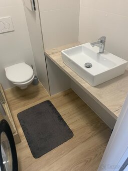 2-izb. byt s balkónom /55 m2/Žilina - širšie centrum - 9