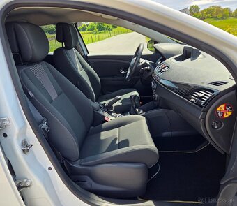 Renault Megane 1.6 16V 74KW-101PS R.V.11/2009 - 9