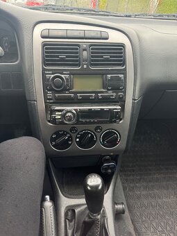 Toyota Avensis 2.0 D-4 - 9
