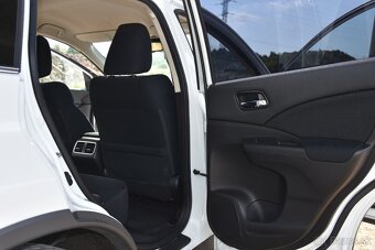 HONDA CR-V /manuál 6 / 2016 / benzín/ - 9