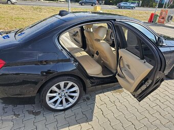 BMW 318i - 9