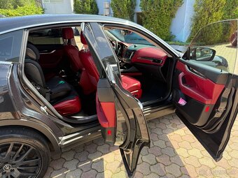 Maserati Levante SQ4 gransport 3.0 V6 316kw 430hp, rv2020 - 9