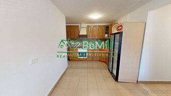 TO - predaj komerčnej budovy 105-15-ROCHE - 9