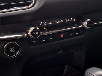 Mazda CX-30 ,2,0 benzín AUTOMAT - 9