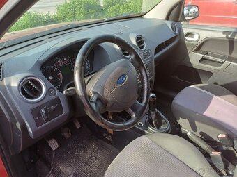 Ford Fusion - 9