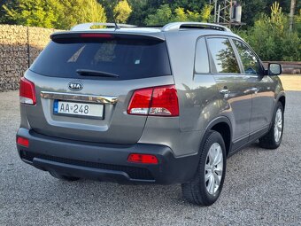 KIA SORENTO 2,2CRDi 4x4. 7.MIESTNE - 9